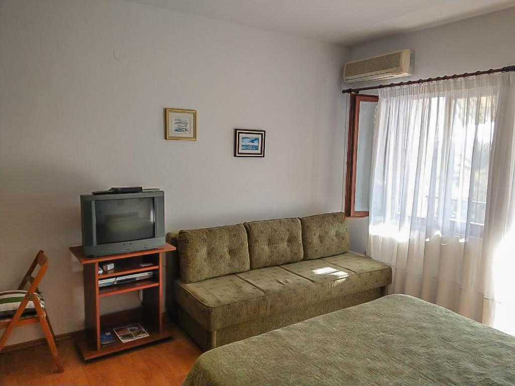 Apartman Melis Подгора Екстериор снимка